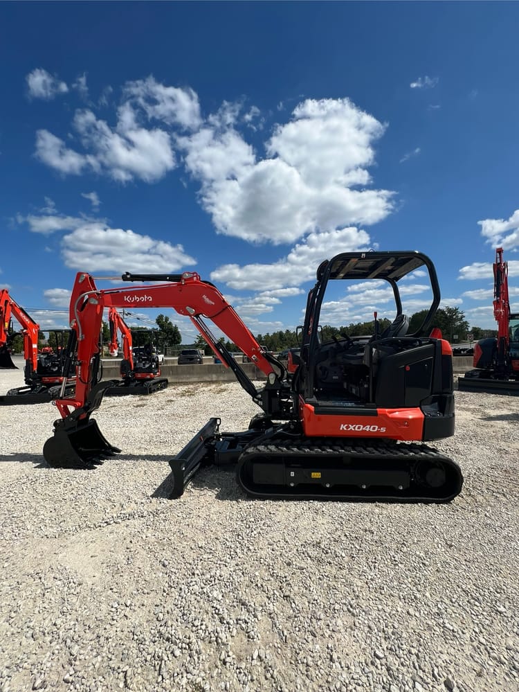KUBOTA KX040-5R1A
